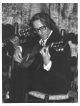 José de tourris en concert au début des années 1970